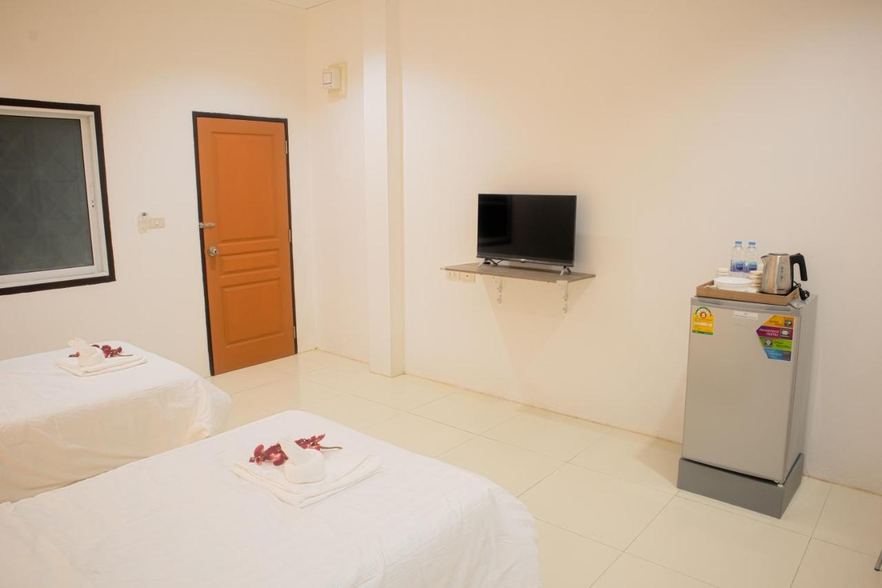 Ferienwohnung ตะวันแมนชั่น Ban Na Khua Exterior foto