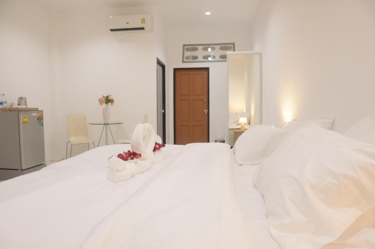 Ferienwohnung ตะวันแมนชั่น Ban Na Khua Exterior foto